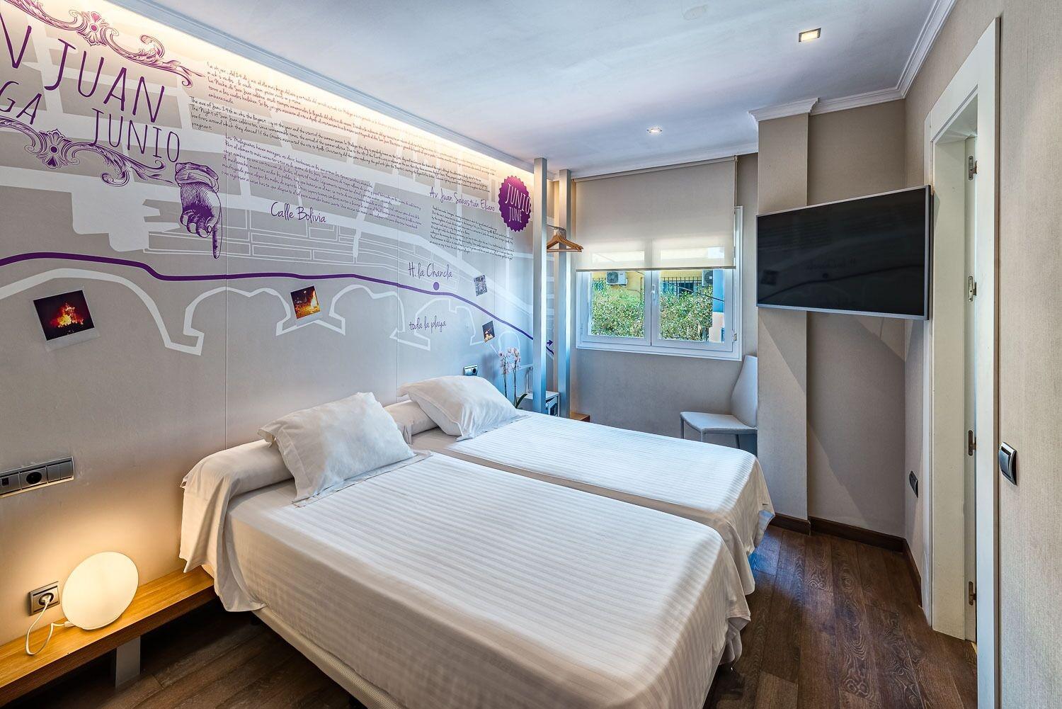 Hotel La Chancla Малага Екстериор снимка
