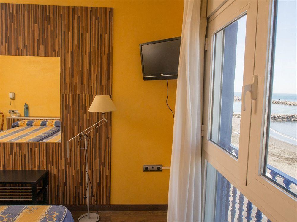 Hotel La Chancla Малага Екстериор снимка