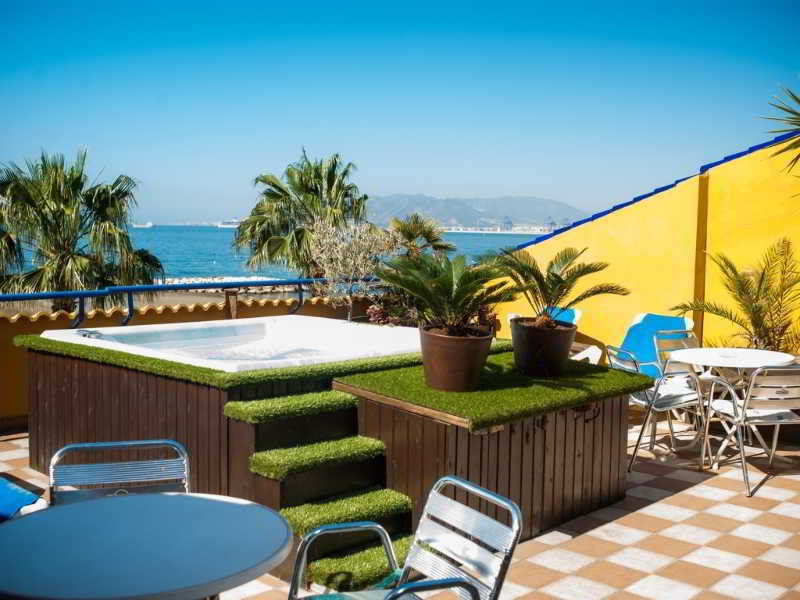 Hotel La Chancla Малага Екстериор снимка