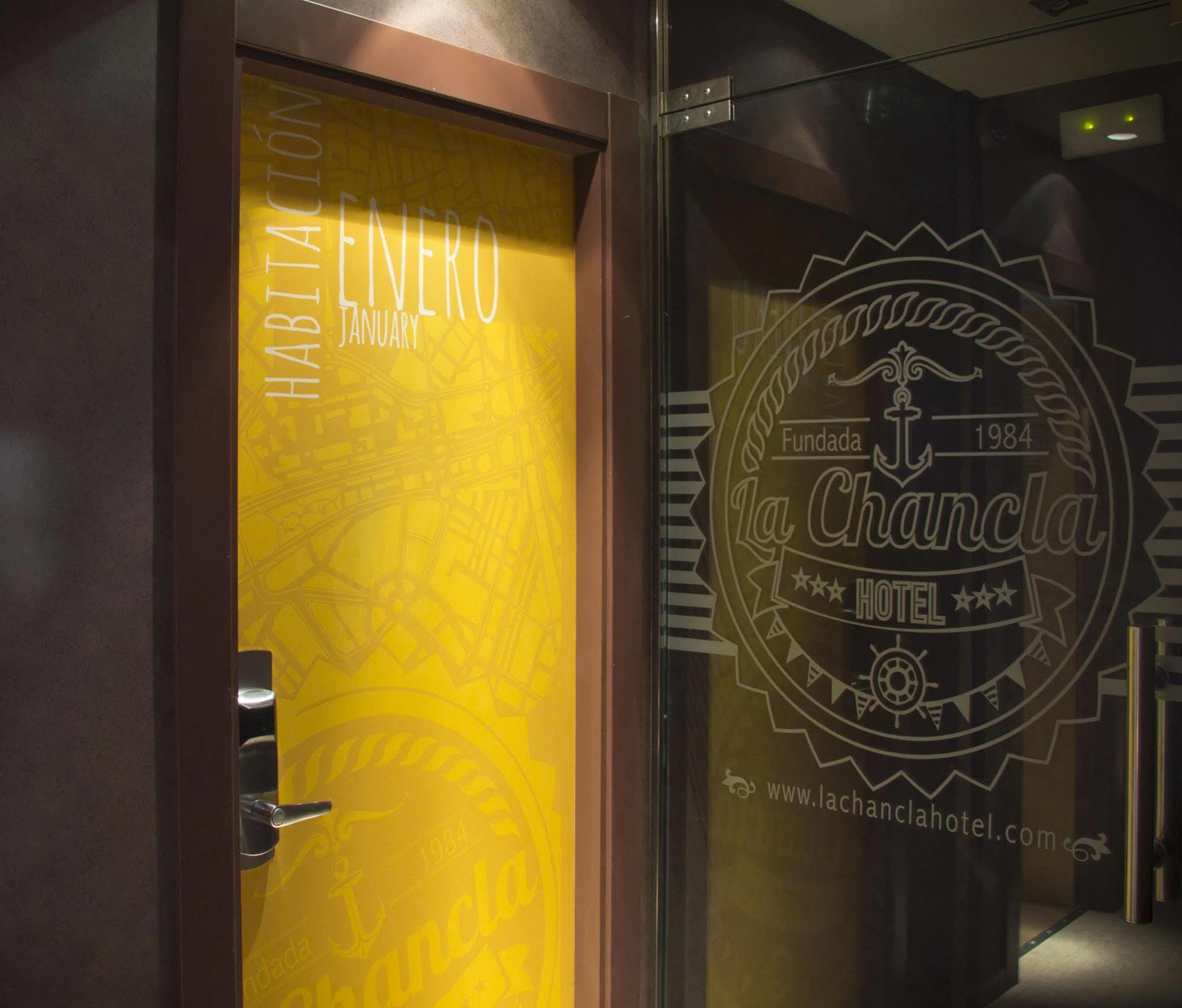 Hotel La Chancla Малага Екстериор снимка